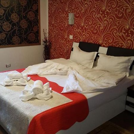 Garsoniera Ioana Apartman Bukarest Kültér fotó